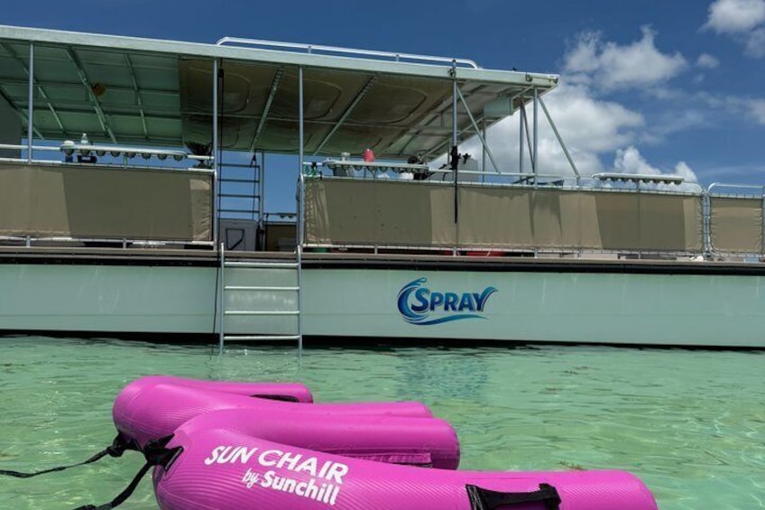 Islamorada Sandbar Experience on a Luxury Catamaran 4