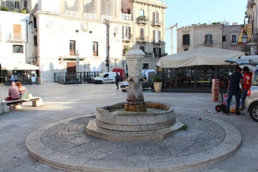 Bari Sel Guided Walking Tour Landmarks with Audio and Quiz 5