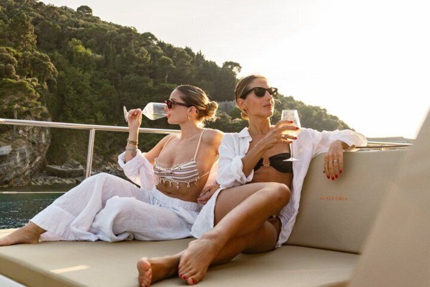 Sunset experience by catamaran the Gulf of Poets from the sea 5