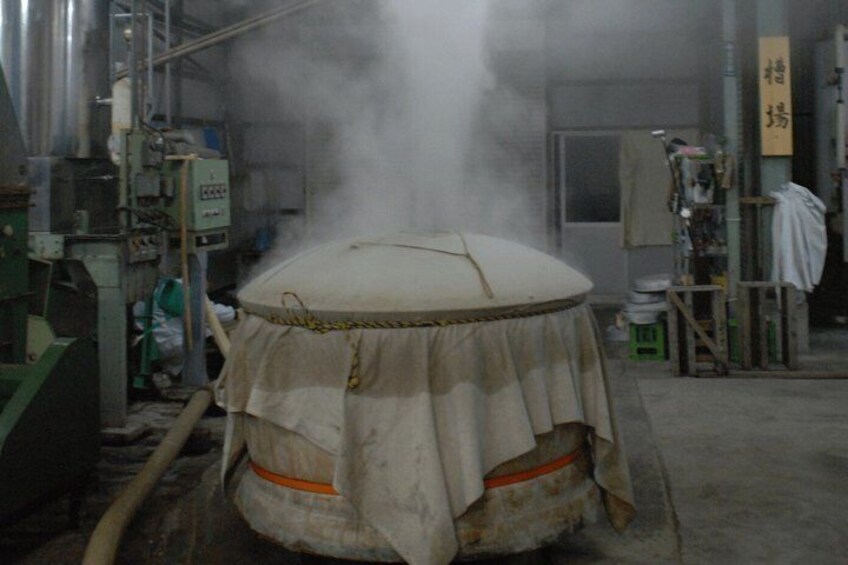 Fujinomiya: Fuji Takasago Sake Brewery Tour & Tasting 4