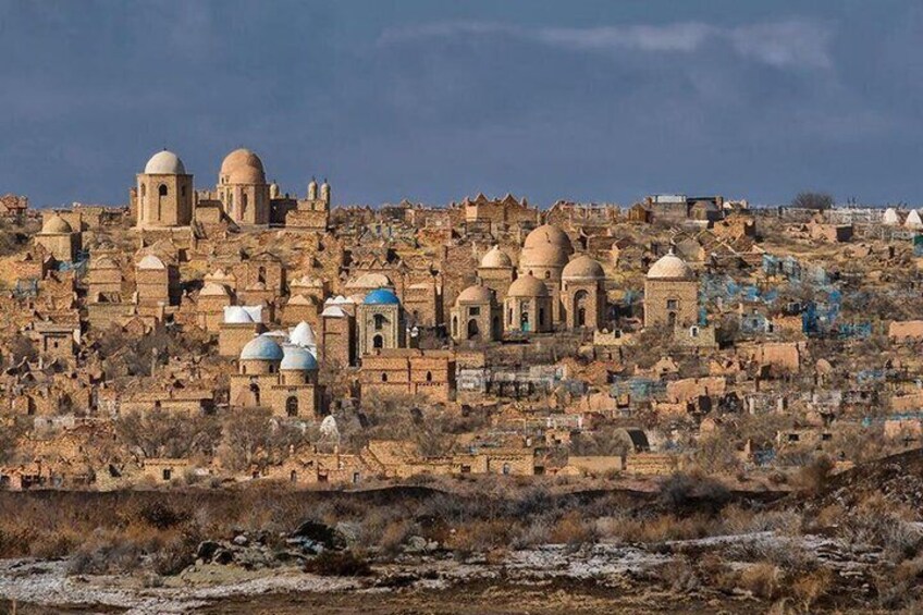 Muynak Ship Graveyard and Ancient Mizdakhan 2