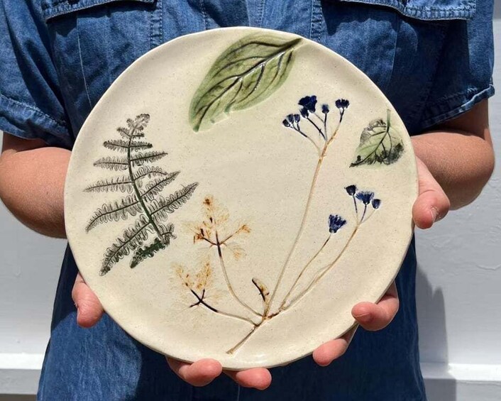 Sao Miguel: Azorean Botanical Impressions in Ceramics 2
