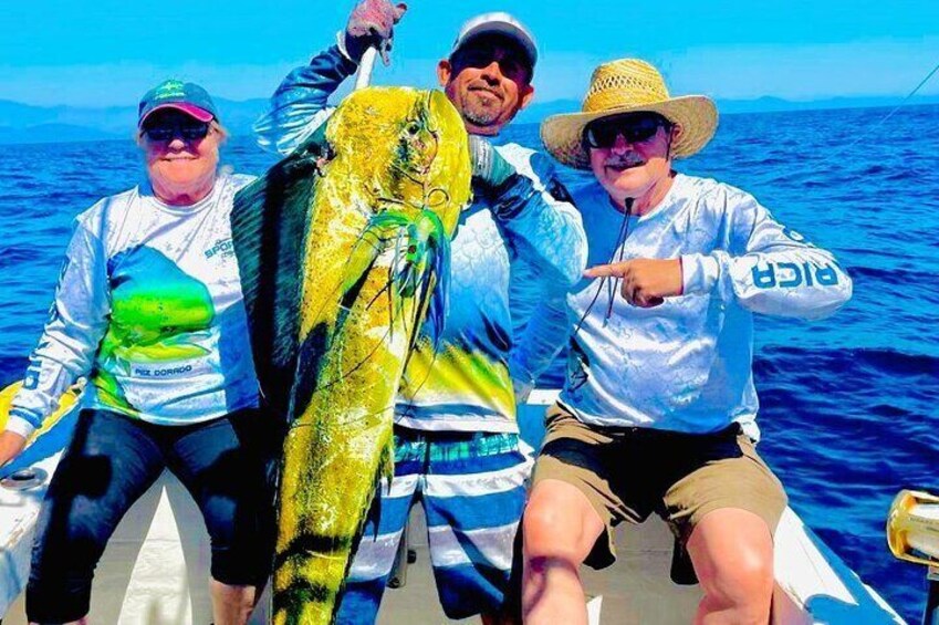 Mahi-Mahi on board. 5