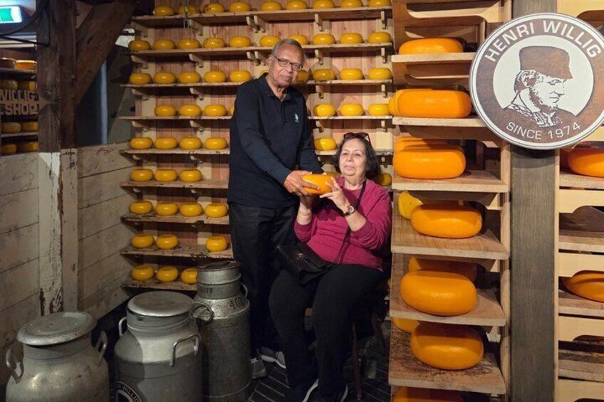 Private Zaanse Schans, Cheese, Clogs and Volendam (1-17 people) 2