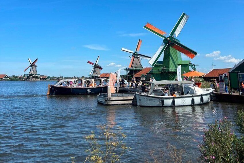 Private Zaanse Schans, Cheese, Clogs and Volendam (1-17 people) 3