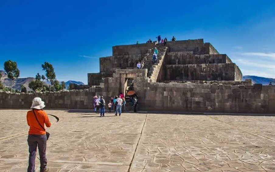 Picture 1 for Activity From Ayacucho: Excursion to Vilcashuamán, Pumacocha, and Puyas de Raimondi 5