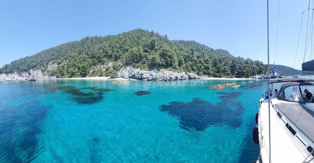 Skiathos/Lalaria/Kastro: Sunset Cruise with Wine & Fruits 1