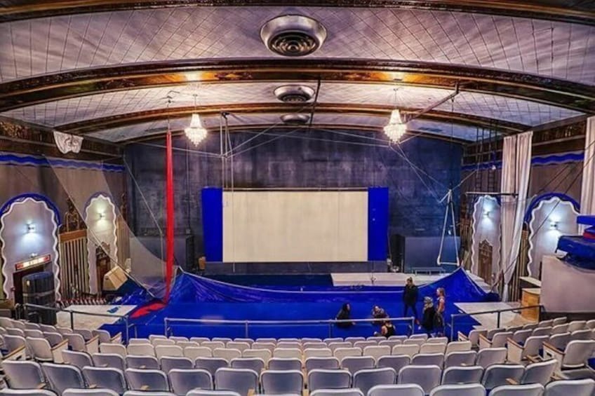 Flying Trapeze Experience in Historic Art Deco Cinema 5