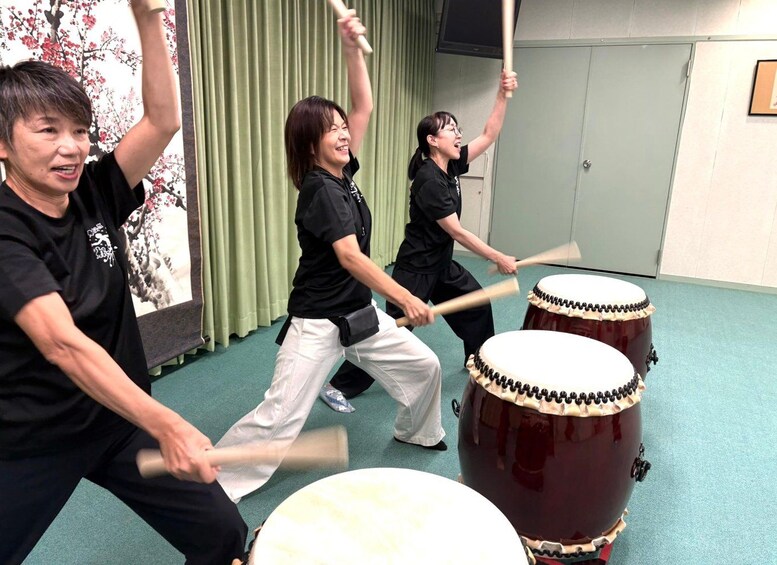 Picture 10 for Activity Tokyo：Taiko Drumming Experience at a Sacred Shinjuku Temple 2