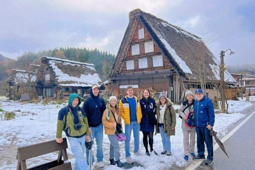 Shirakawa-go Scenic Village & Kanazawa Cultural Walk 1