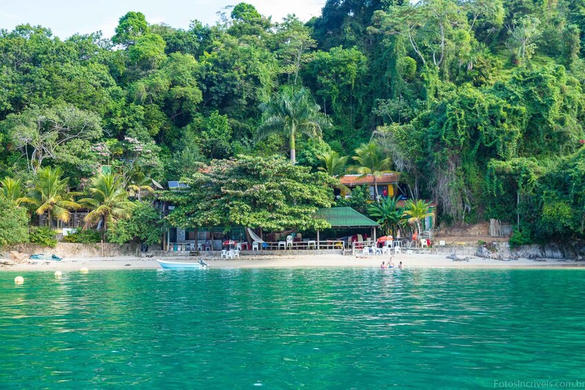 Picture 4 for Activity Pelado Island in Paraty - Transportation by Van and Speedboat 4