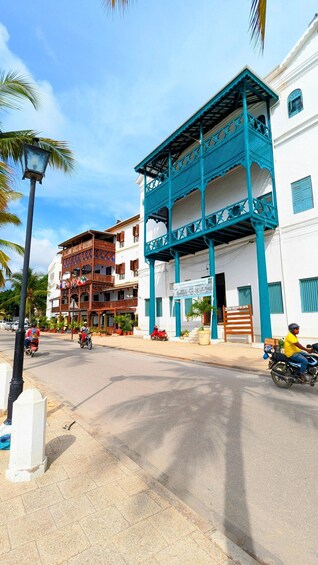 Picture 7 for Activity Zanzibar: Stone Town, Salaam Cave & Butterfly Center tour. 2