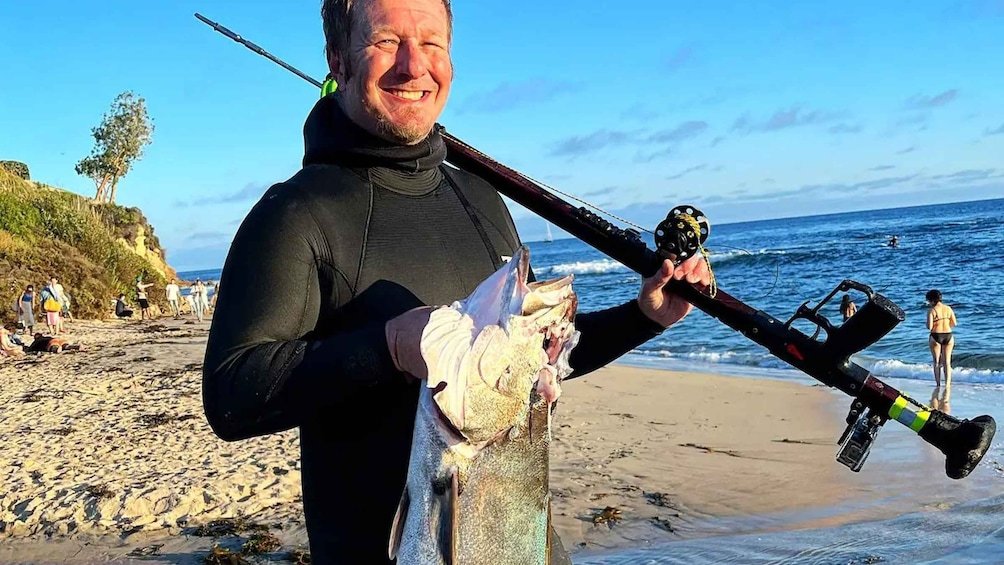 Kelp Forest Spearfishing Adventure 1