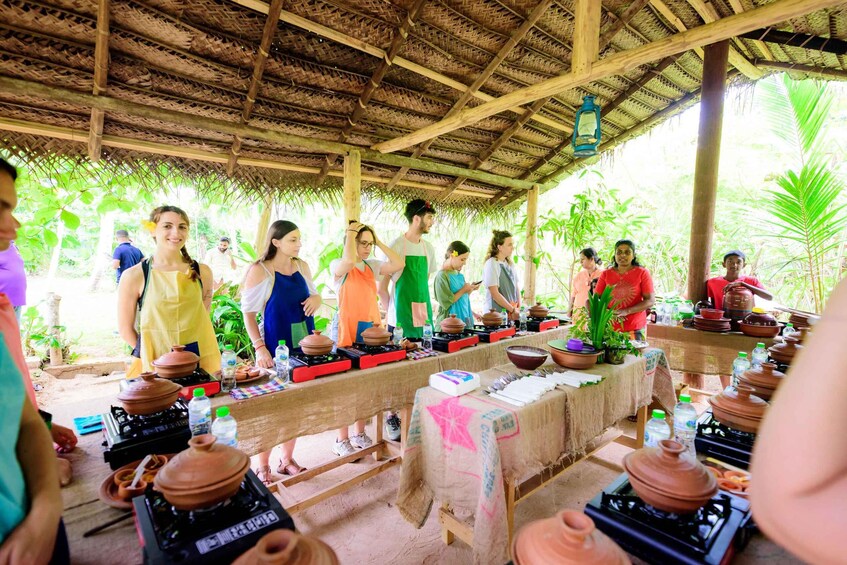 Picture 3 for Activity Galle: Sri Lankan Cuisine Cooking Experience 3