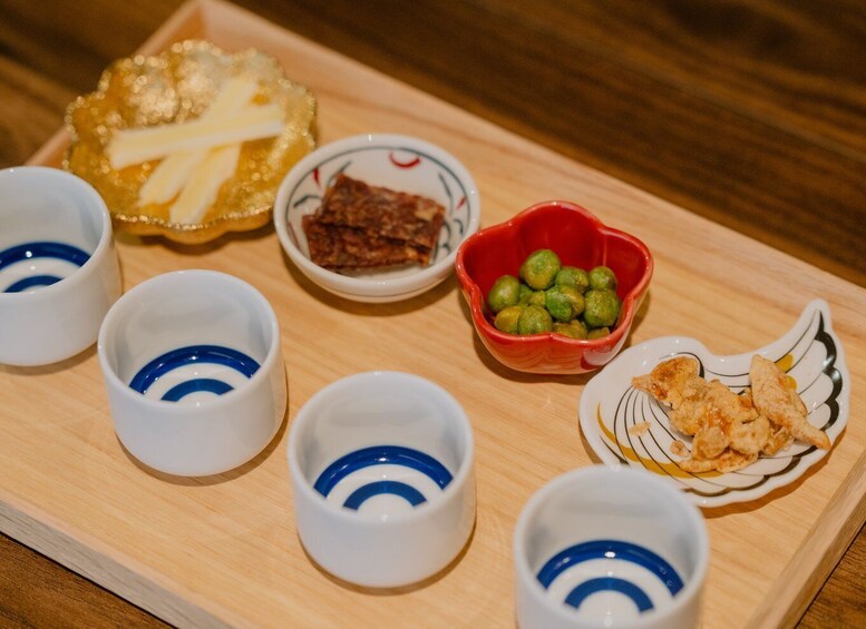 Picture 2 for Activity Kyoto: Seasonal Sake Tasting (near Kiyomizu Temple area) 3