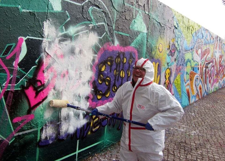 Picture 5 for Activity Hamburg: Exclusive Graffiti Workshop with Graffiti Tour for Groups/Families 4