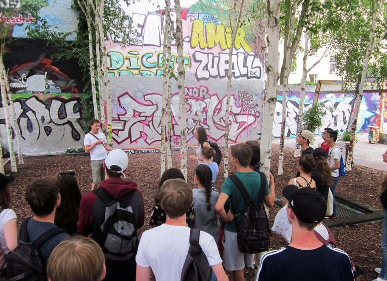 Picture 3 for Activity Hamburg: Exclusive Graffiti Workshop with Graffiti Tour for Groups/Families 5