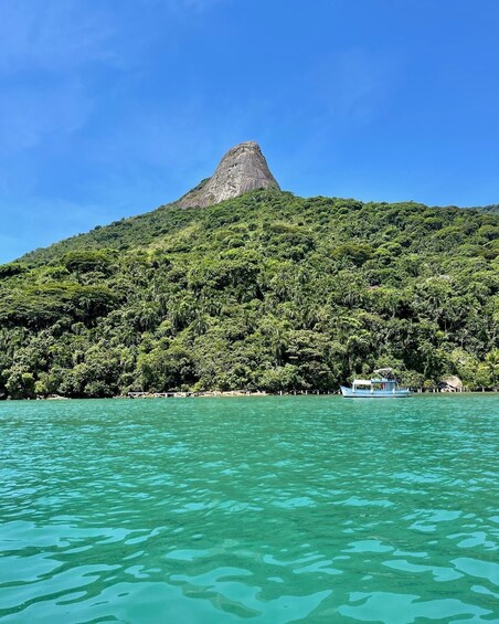 Picture 1 for Activity Paraty - Sugarloaf Mountain Trekking in Saco do Mamanguá 3