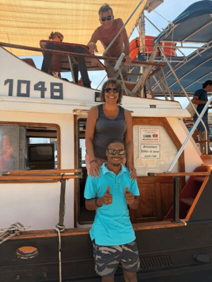 Picture 2 for Activity Curaçao: Blue Room Cave Snorkeling Tour with Snacks 3