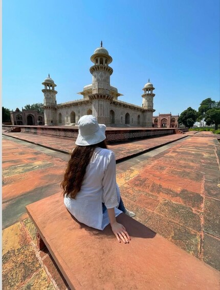 Picture 18 for Activity From Delhi: Taj Mahal & Agra Private Day Trip with Transfers 4