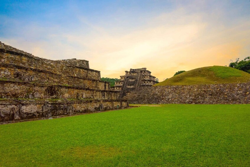 Picture 9 for Activity Veracruz: Entrance to El Tajín, Totonac Ruins and Nichos Pyramid 2