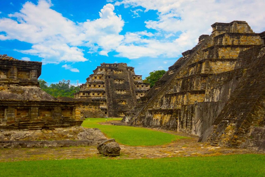 Picture 2 for Activity Veracruz: Entrance to El Tajín, Totonac Ruins and Nichos Pyramid 5