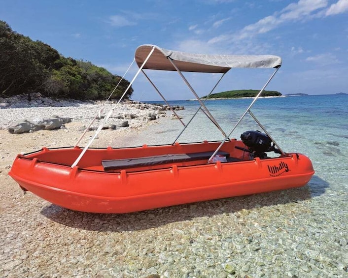 Guadeloupe: Boat charter from Deshaies to Bouillante 1