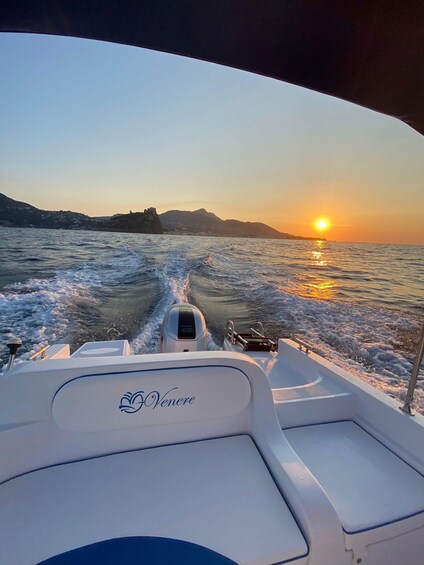 Picture 7 for Activity Procida: 6-Meter Lancia Open Rental without Skipper 2