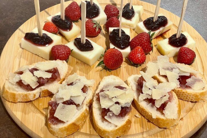 Tasting Oil and Cicchetti among the Olive trees of Garda 2