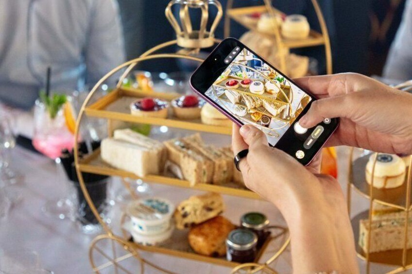 London River Thames Cruise with Afternoon Tea or Dinner 4