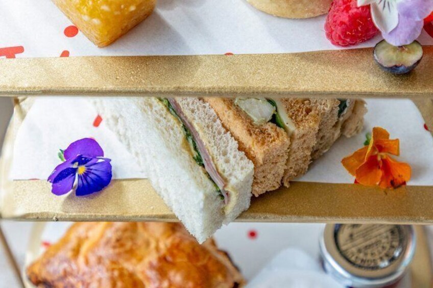 London River Thames Cruise with Afternoon Tea or Dinner 3