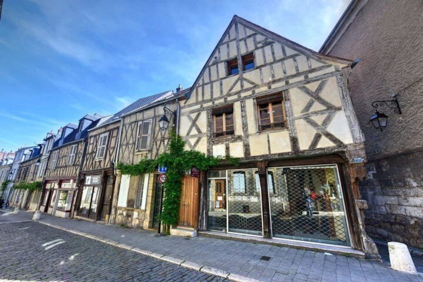 Bourges Private 2 Hours Intro City Walk with Local Guide 5