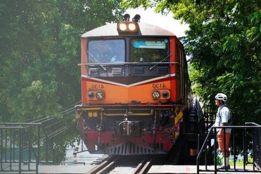 Morning Bike Tour in Kanchanaburi with Lunch & Historical Stops 1