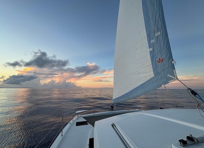 St. Petersburg: Private 2-Hour All-Inclusive Catamaran Sail 1