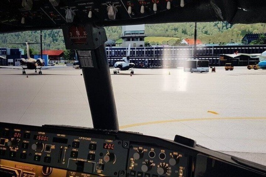 60 Minute Boeing 737-800NG Flight Simulator Experience 1