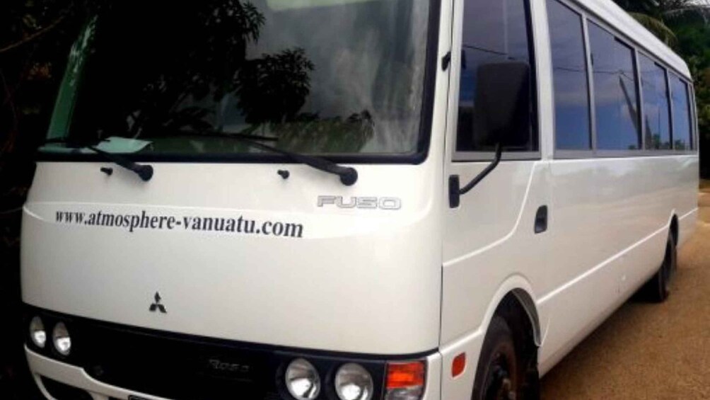 Picture 3 for Activity Shared hotel departure Transfer - To Port Vila airport 3