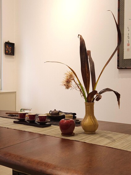 Picture 5 for Activity Busan: Join a Tea Ceremony & Create a Calligraphy Memento 3