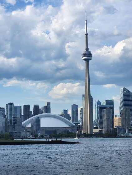 Picture 8 for Activity Bike Tour: Toronto Islands - Distillery District (private) 3