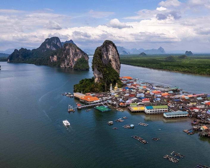 James bond Island & Panyee Floating Village Boat Tour 1