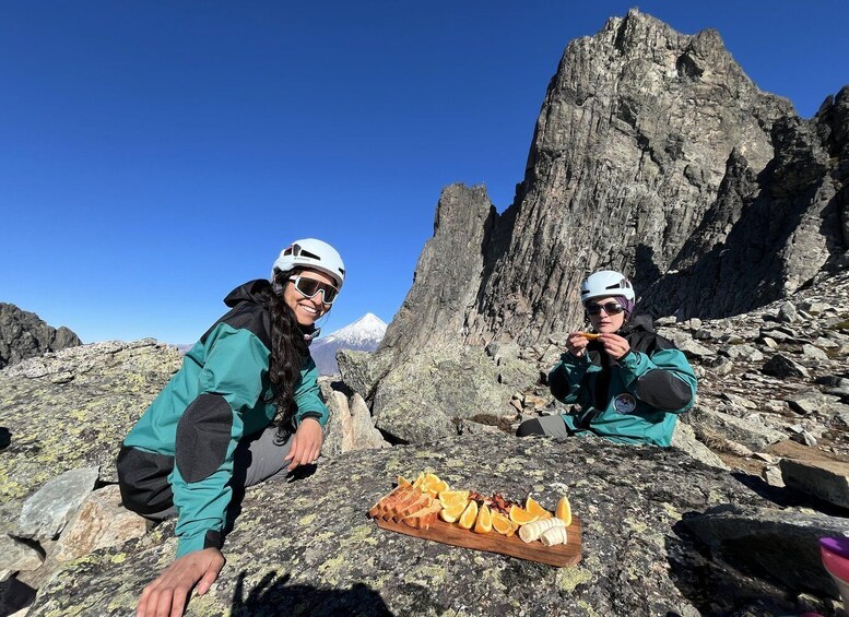 Day excursion to Cerro las Peinetas, among rocks and Araucaria trees 1