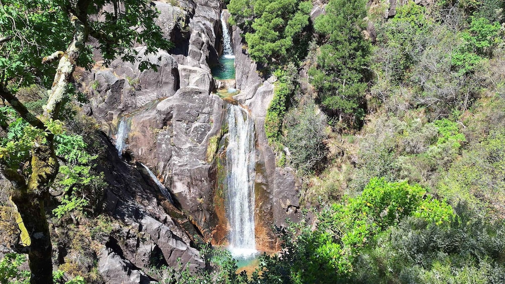 Picture 3 for Activity Gerês: Mountain Tour with Lunch and Lagoons 4