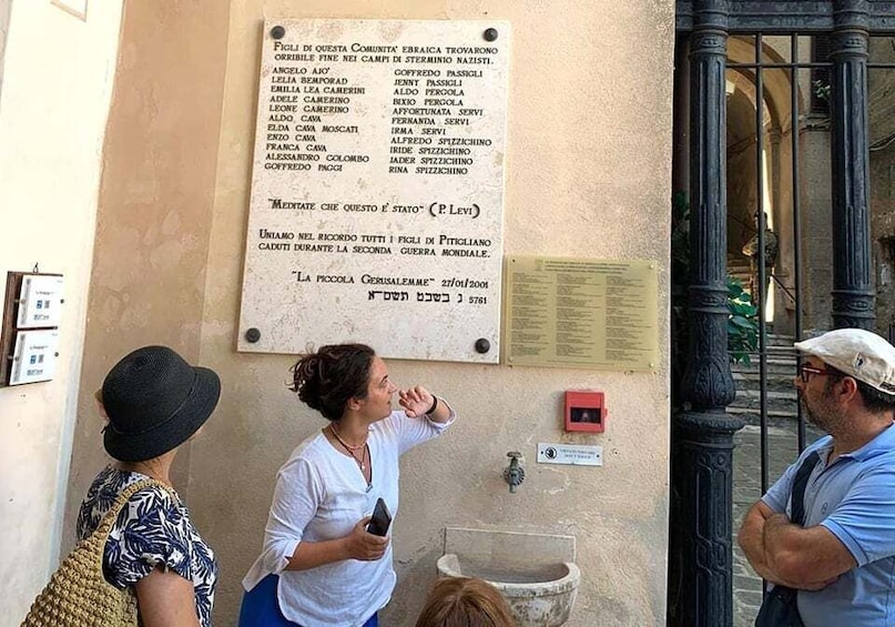 Pitigliano: Village and Jewish Quarter Tour 1