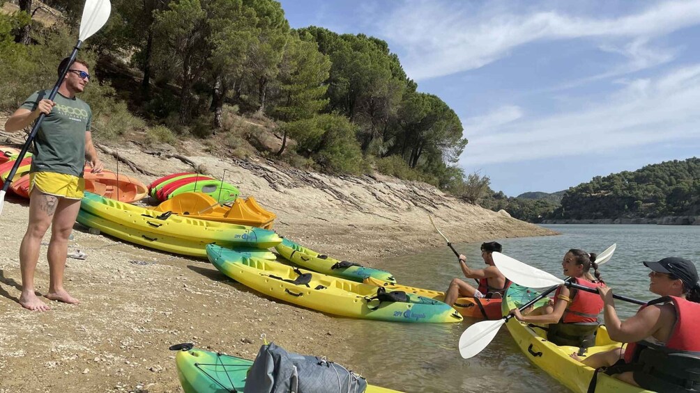Kayak rental at the Embalse del Chorro near Caminito del Rey 1