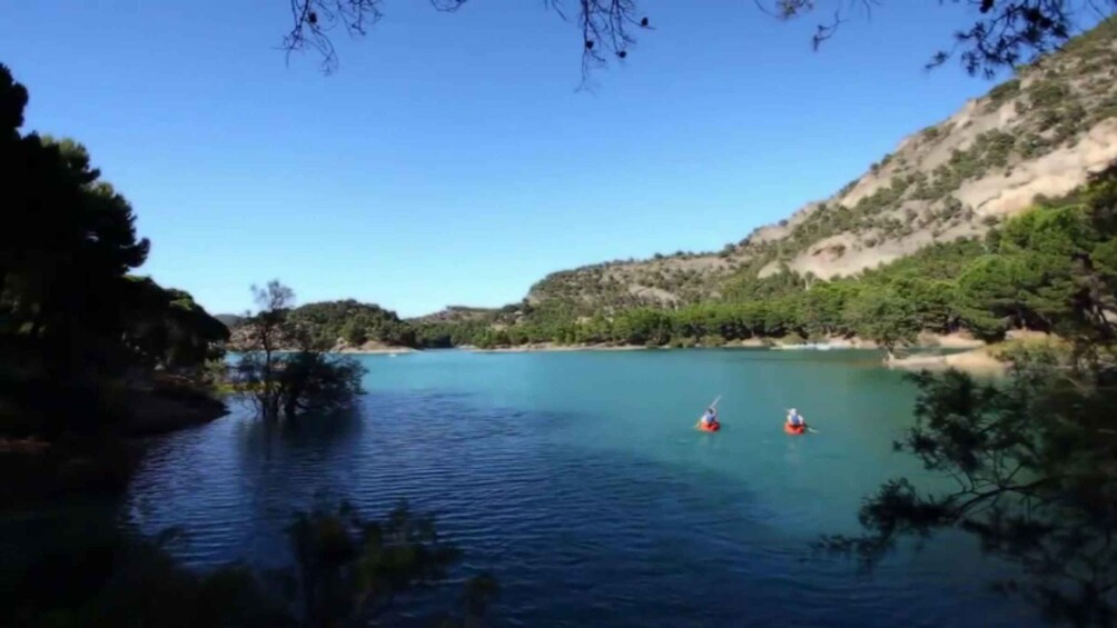 Picture 1 for Activity Kayak rental at the Embalse del Chorro near Caminito del Rey 5
