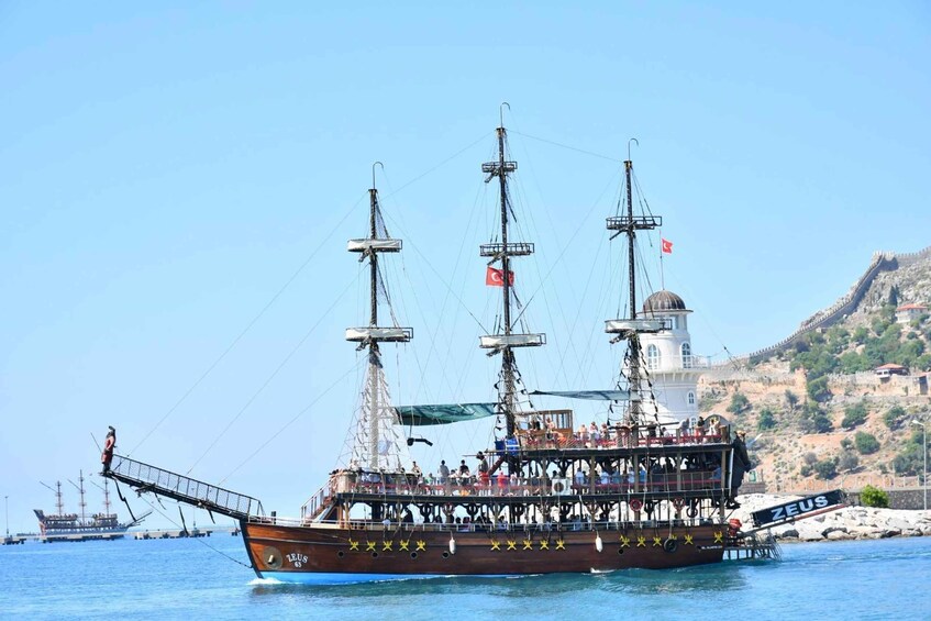 Picture 4 for Activity Alanya: Pirate Boat w/ Drinks, lunch and Transfer Options 4