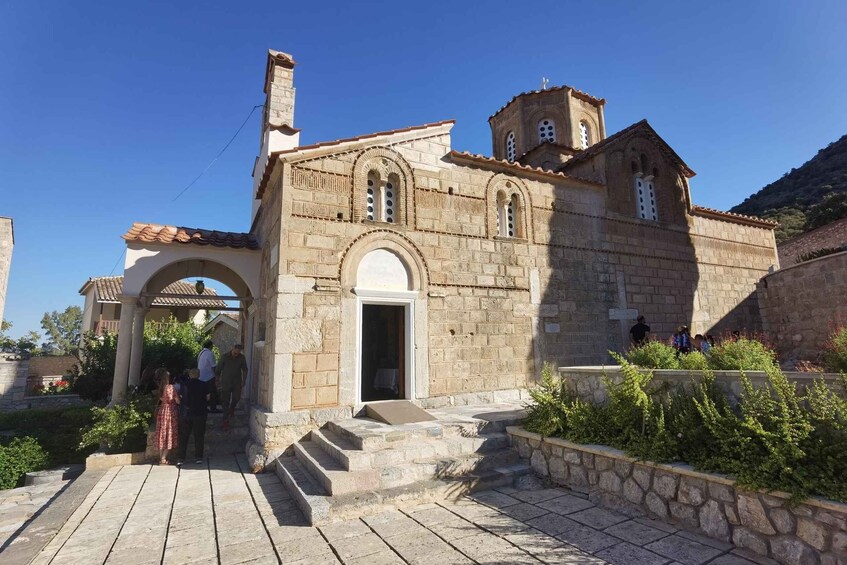 Picture 4 for Activity Nafplio: mycenaean Tiryns and mythology of Hera and Hercules 5