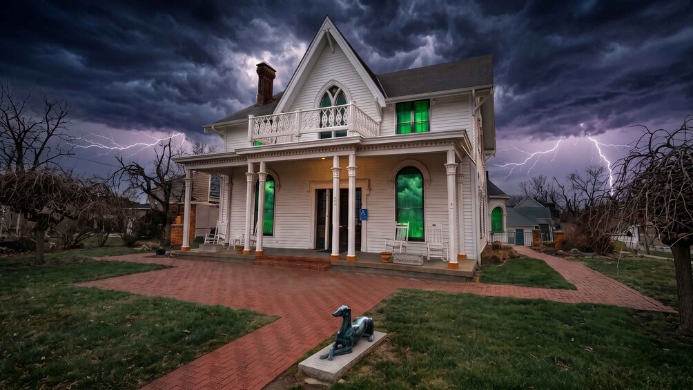 Atchison Afflictions & Apparitions Ghost Tour 1