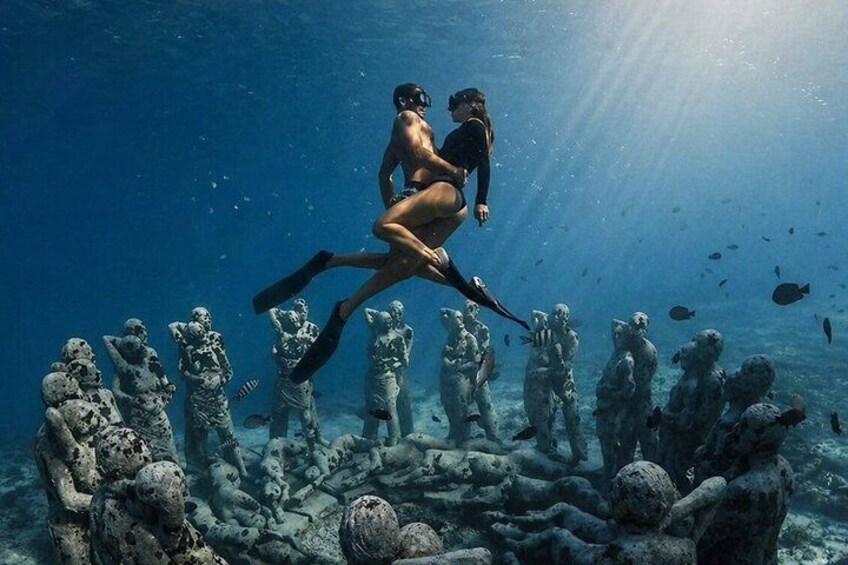 Gili Air Shared Snorkeling Tour with Glass Bottom Boat (5 Hours) 4