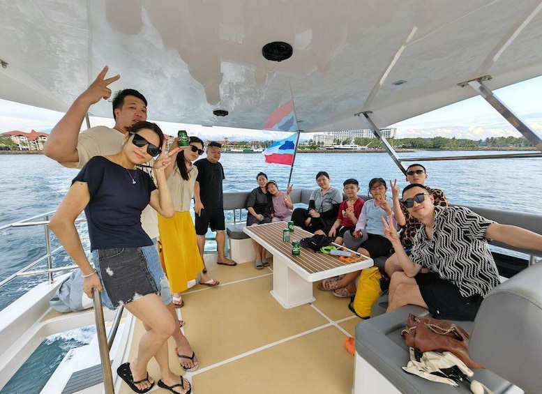 Kota Kinabalu: CALRO Catamaran Yacht & Island-Hopping 1