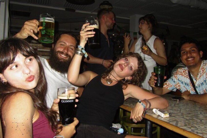 Las Palmas Pub Crawl 3 Bars and Nightclub Tour with Free Shots 3